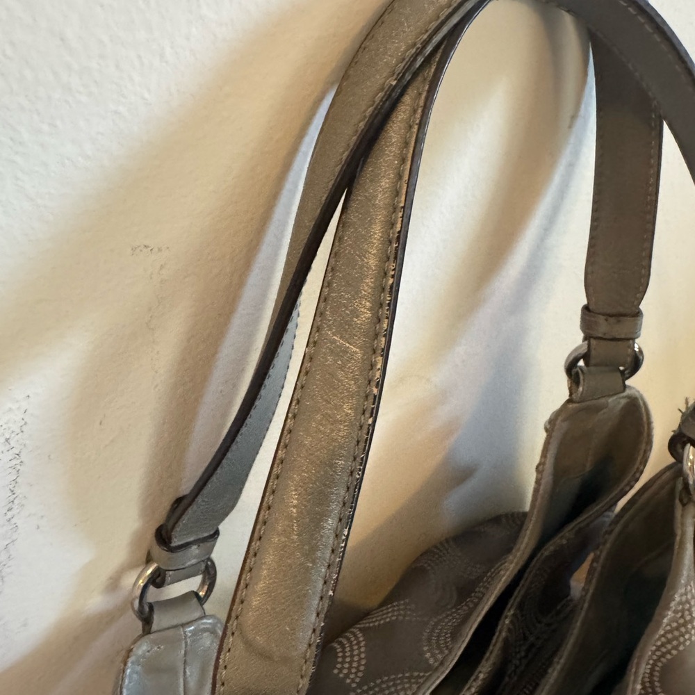 Coach Madison Dotted Op Art Maggie Shoulder Bag - Picture 4 of 10
